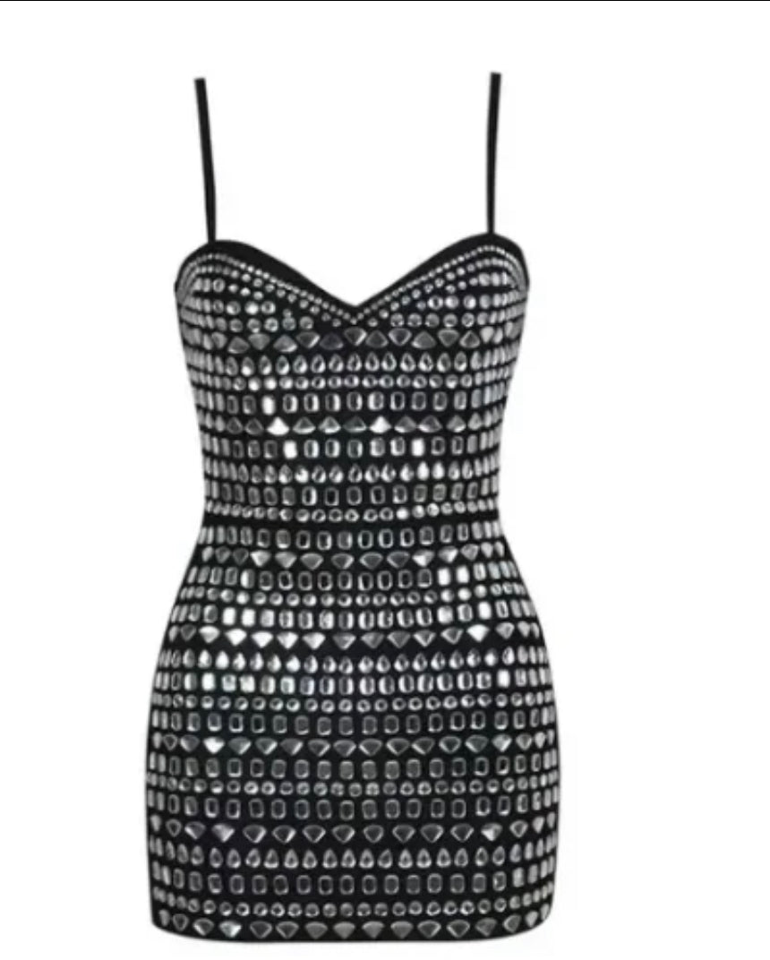 Diamond crystal mini dress elegant and sexy dress. GoSobiShop Boutique Diamond crystal mini dress elegant and sexy dress. GoSobiShop Boutique
