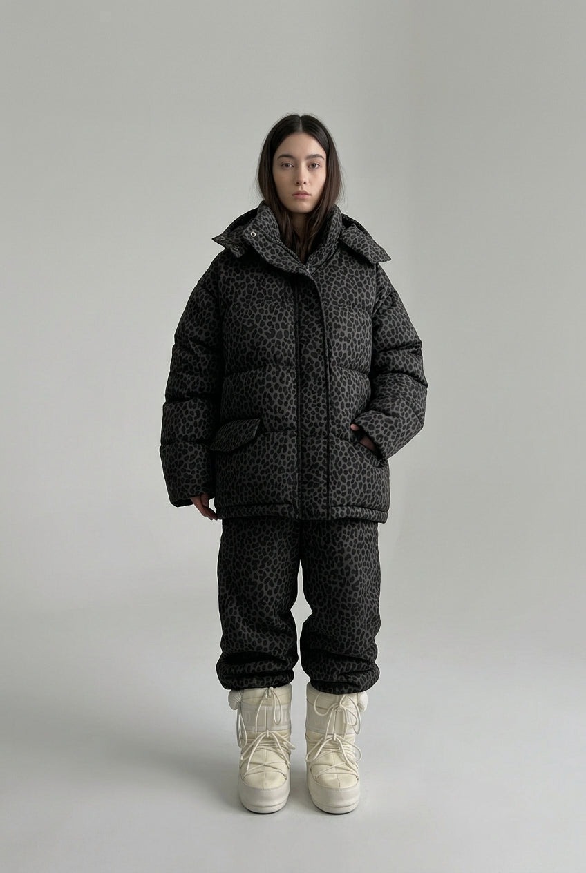 Khaki colour option for the puffer jacket and matching pants set