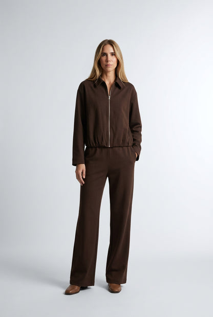 Brown jacket turn-down collar detail