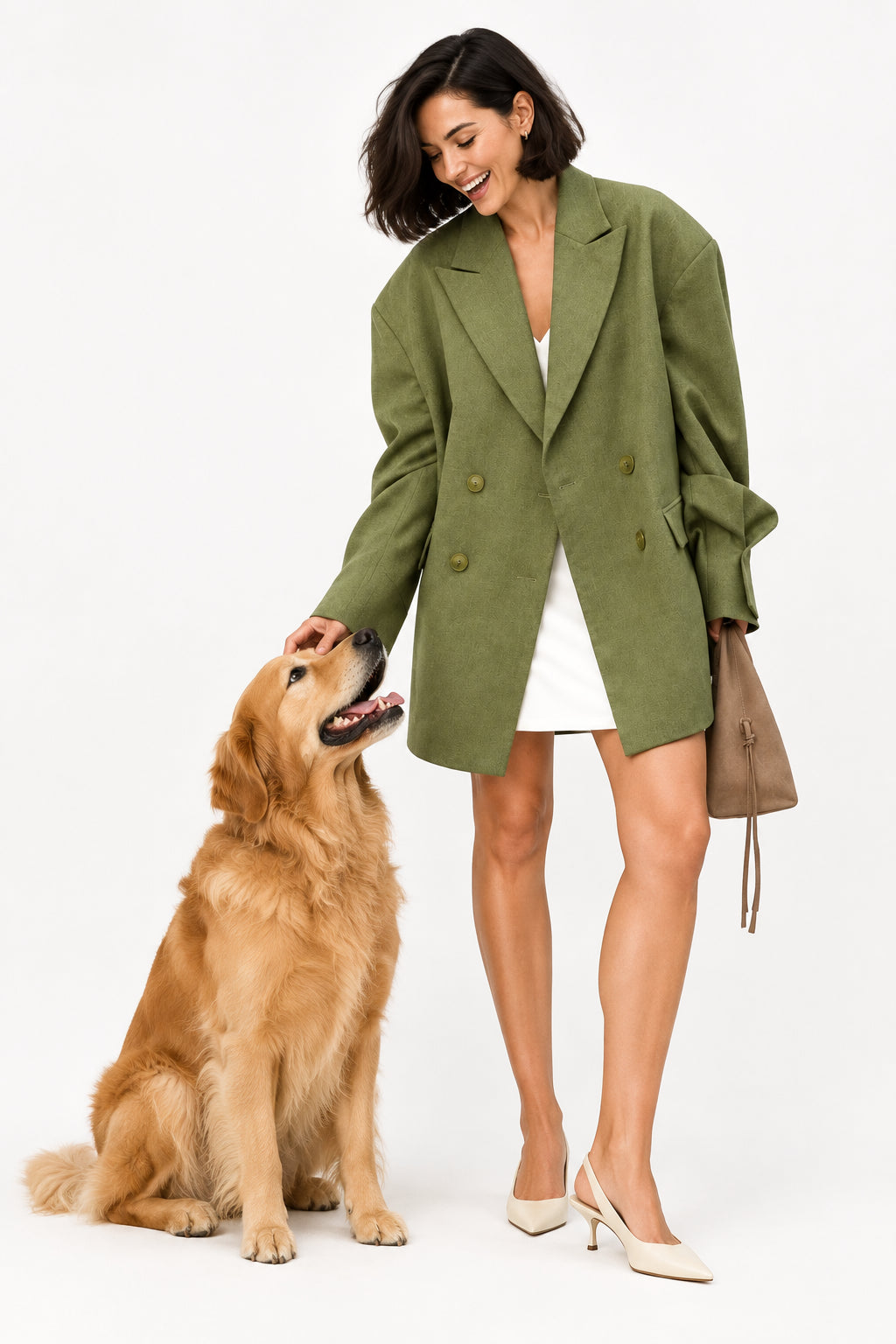The Verona Blazer in green
The Verona Blazer in black
Women's oversized double-breasted blazer
The Verona Blazer with notched lapel
Green oversized women's blazer
Black oversized women's blazer
Women's blazer with drop shoulders and patch pockets
The Verona Blazer styled with denim
The Verona Blazer styled with trousers
Women's double-breasted blazer streetwear outfit