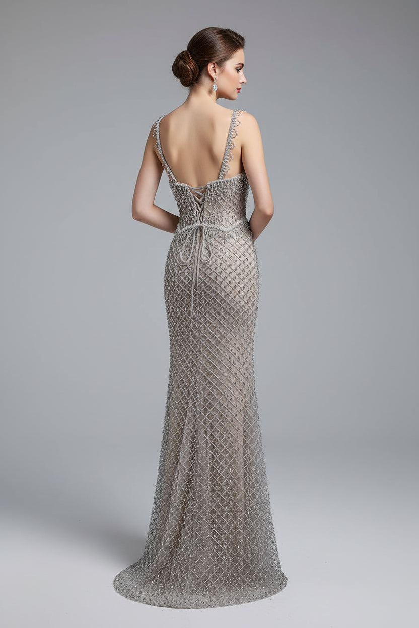 women chic dress, spring fashion dress, elegant fitted dress, modern women clothing, stylish day to night outfit, minimal chic fashion, trendy women apparel, elevated basics dress, feminine silhouette outfit, versatile fashion piece, fashion forward dress, street chic women style, contemporary women fashion, premium quality dress, casual elegant outfit