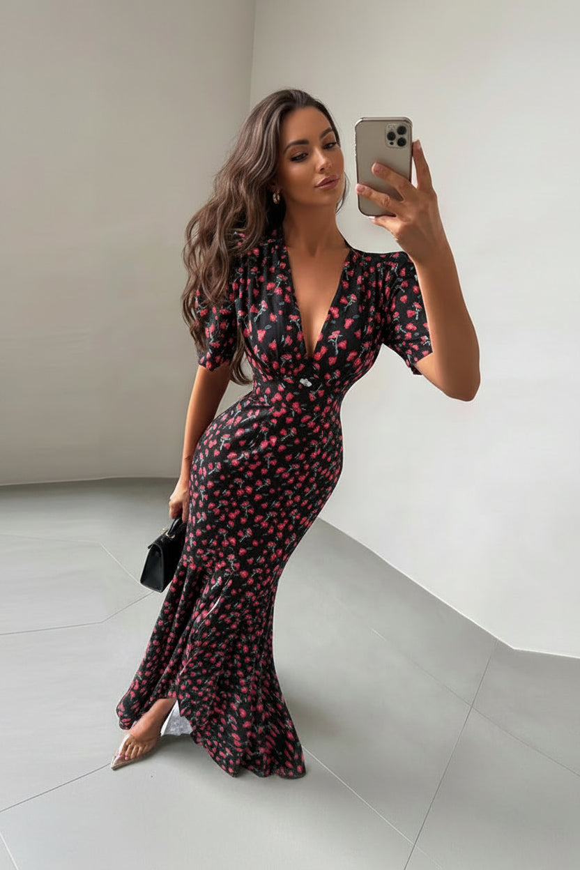 Floral maxi dress
Women's floral dress
Sleeveless maxi dress
Long summer dress
Women's summer dress
Floral summer dress
Vacation dress
Women's maxi dress
Casual summer dress
Lightweight floral dress
Resort wear dress
Women's boutique dress
Flowy summer dress
Elegant women's dress
