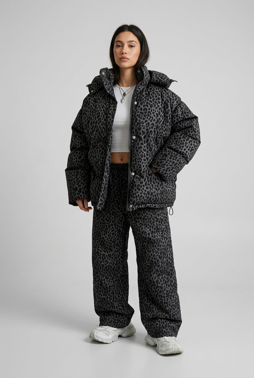 Green colour option for the coordinated puffer jacket and pants