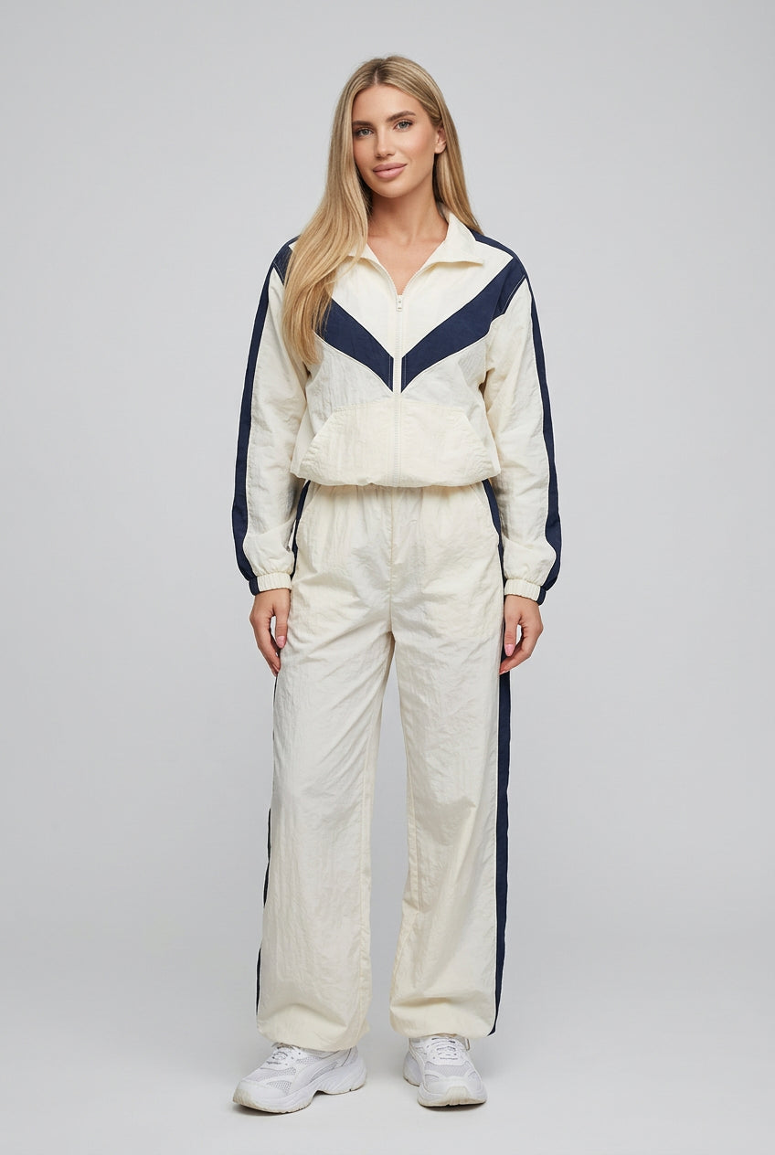 Contrast jacket and pants outfit from the Contrast Zip-Up Set