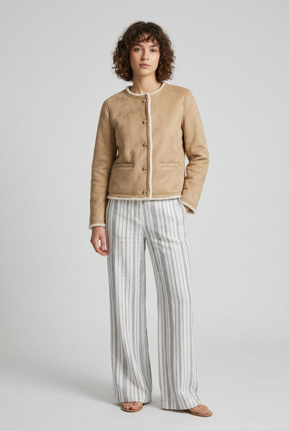 Khaki cropped jacket with long sleeves